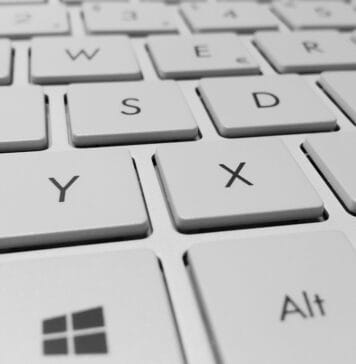 Whitebox spine-leaf: kiedy warto rezygnować z vendor lock-in?