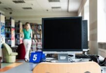 Data center meltdown: chłodzenie cieczą a sieć światłowodowa